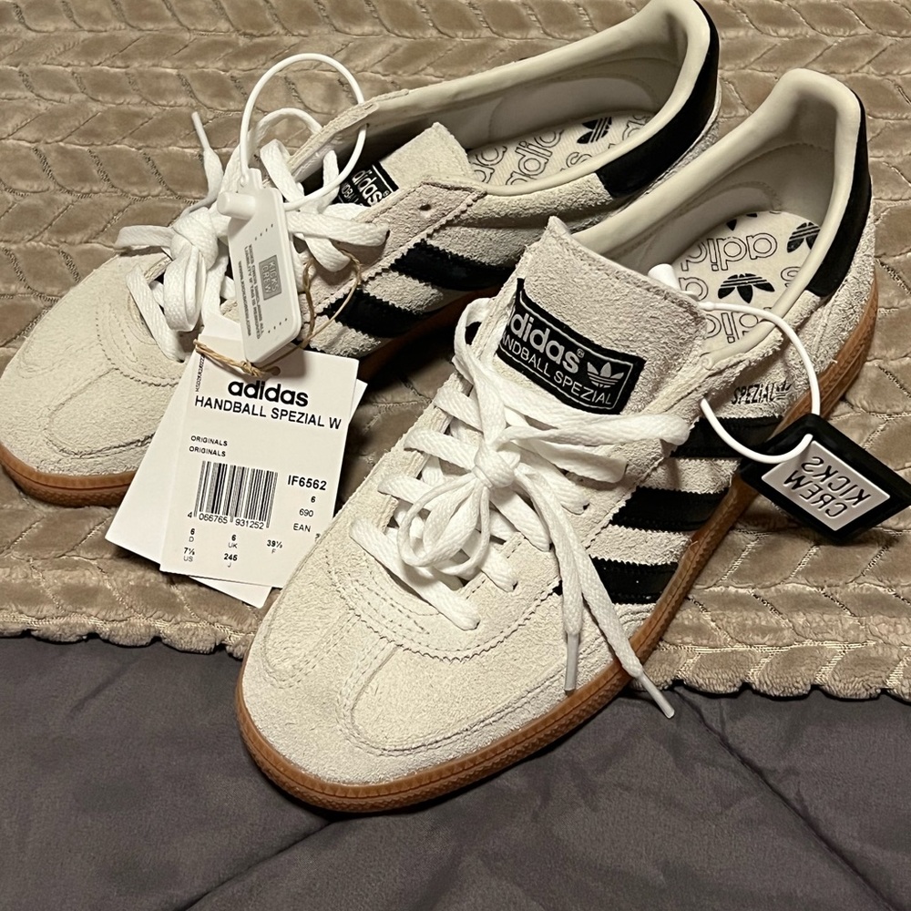 NWT Adidas Women's Handball Spezial Sneakers